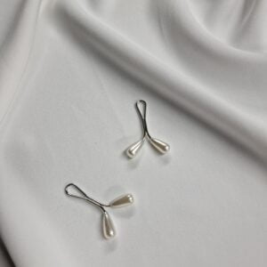 Attache Hijab Blanc 1