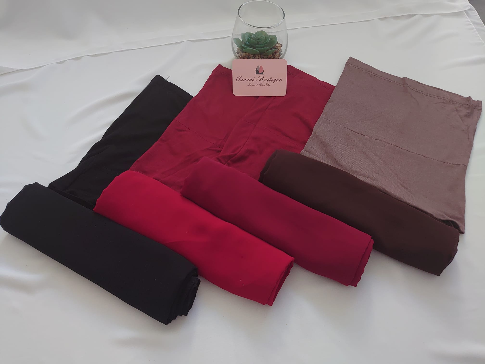 BOX Foncee Hijab a Enfiler Noir Rouge Bordeaux Marron Fonce