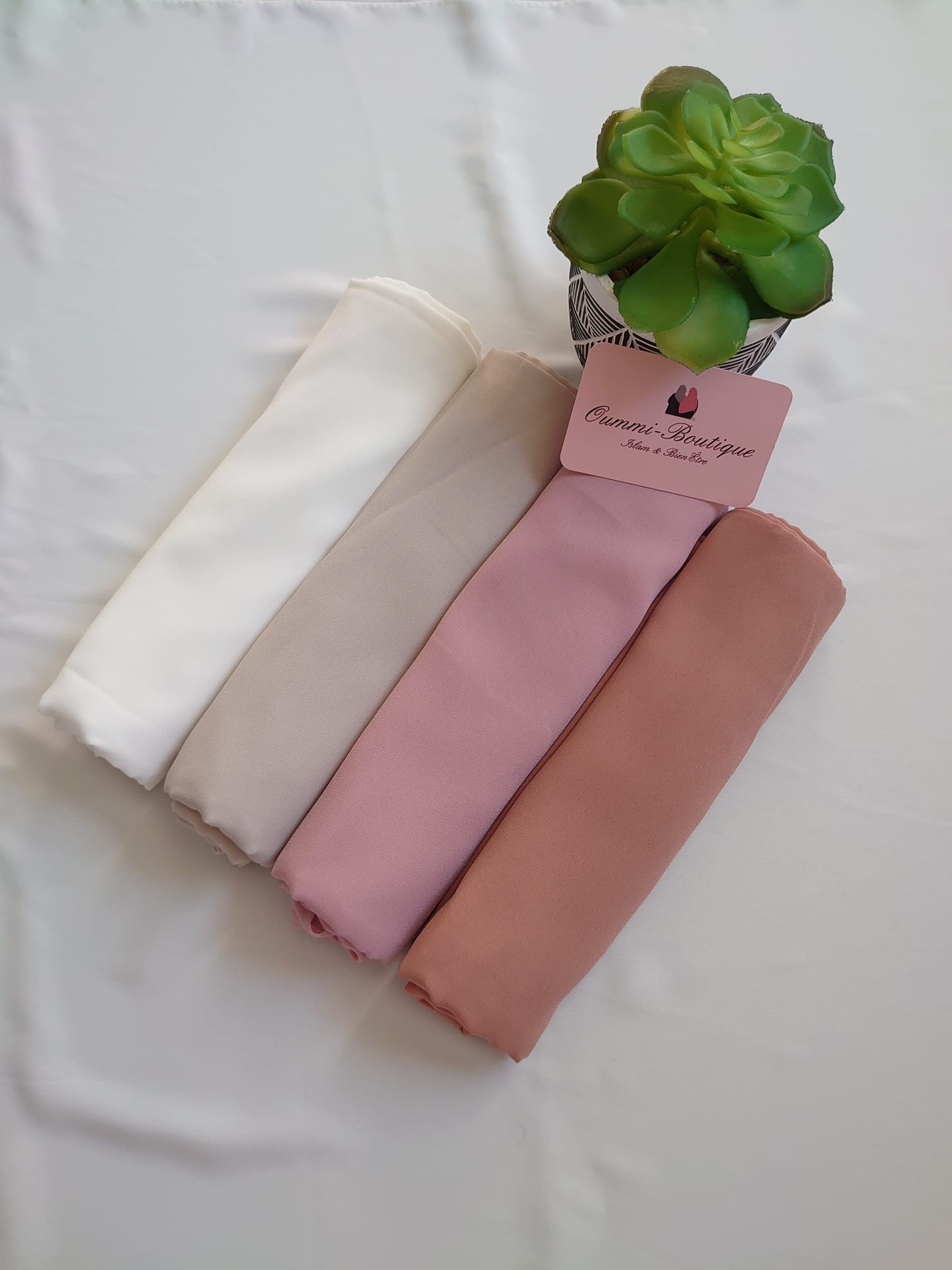 BOX Naturelle Hijab Queen Crepes Blanc Beige Rose Rose Colombin