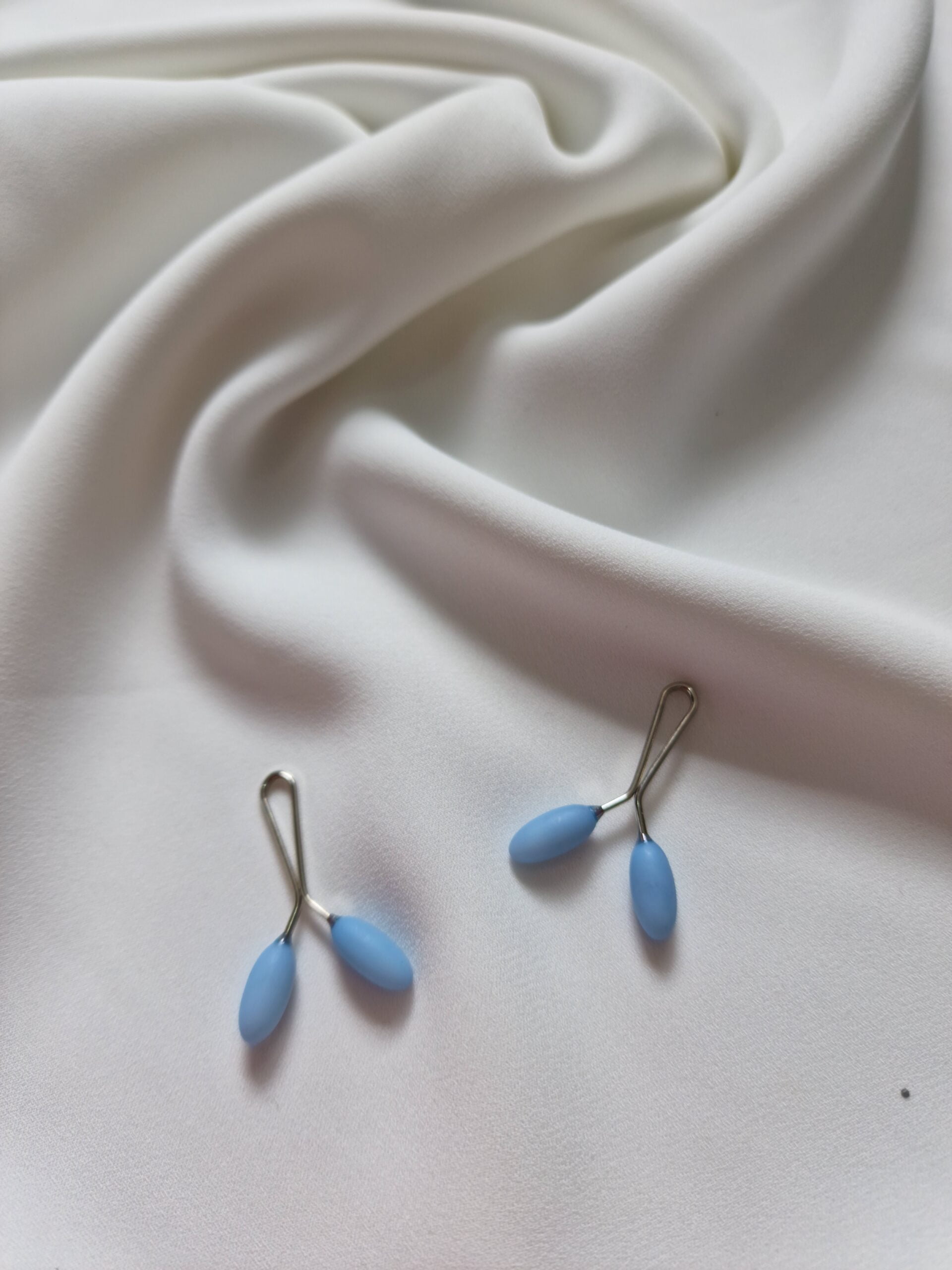 1 Attache Hijab Bleu Pastel image 1 scaled