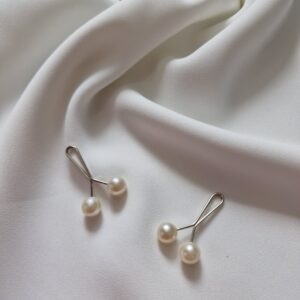 1 Attache Hijab Perle Blanc image 1 scaled