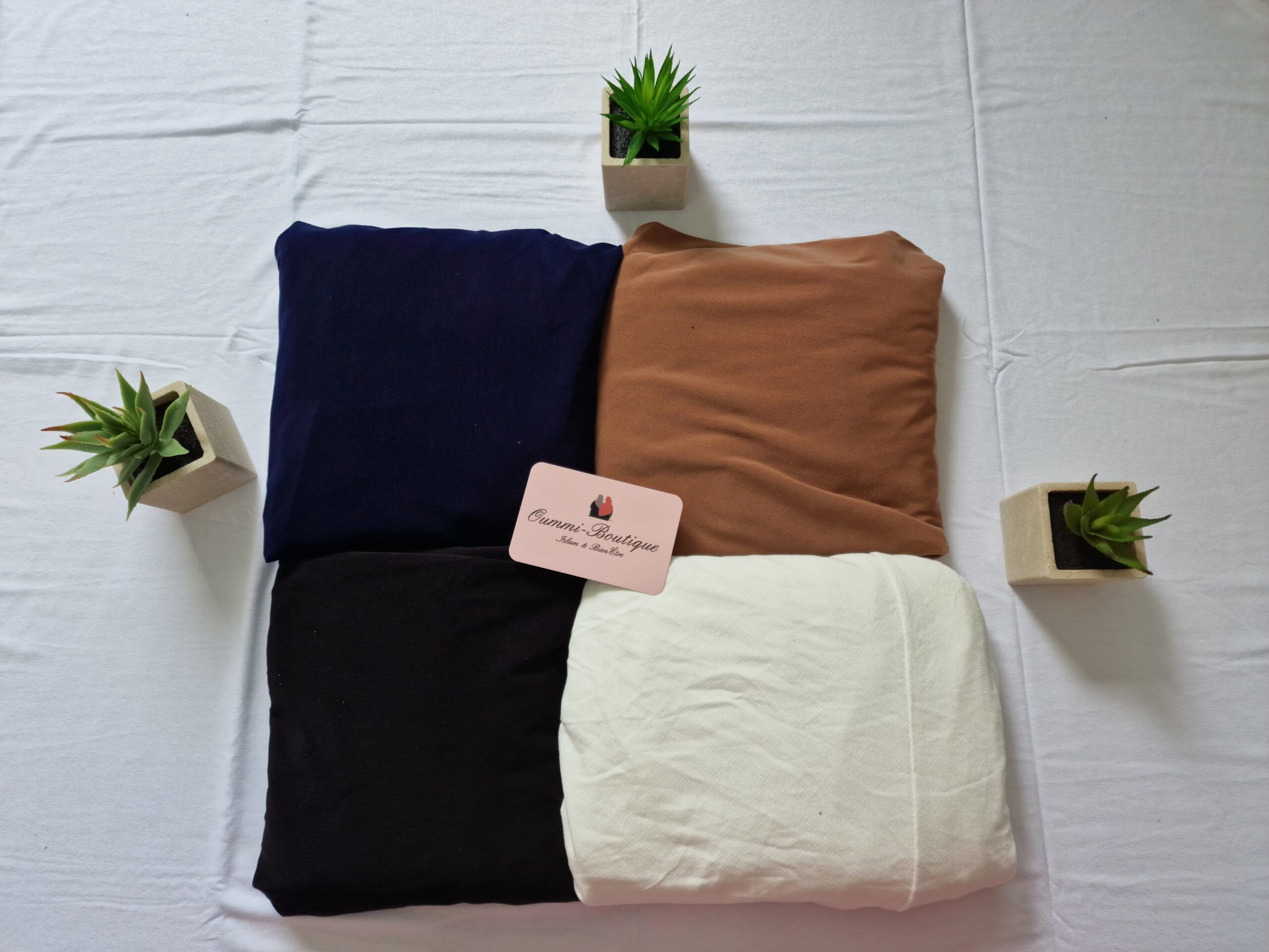 BOX Complete Hijab T Shirt image 1 scaled