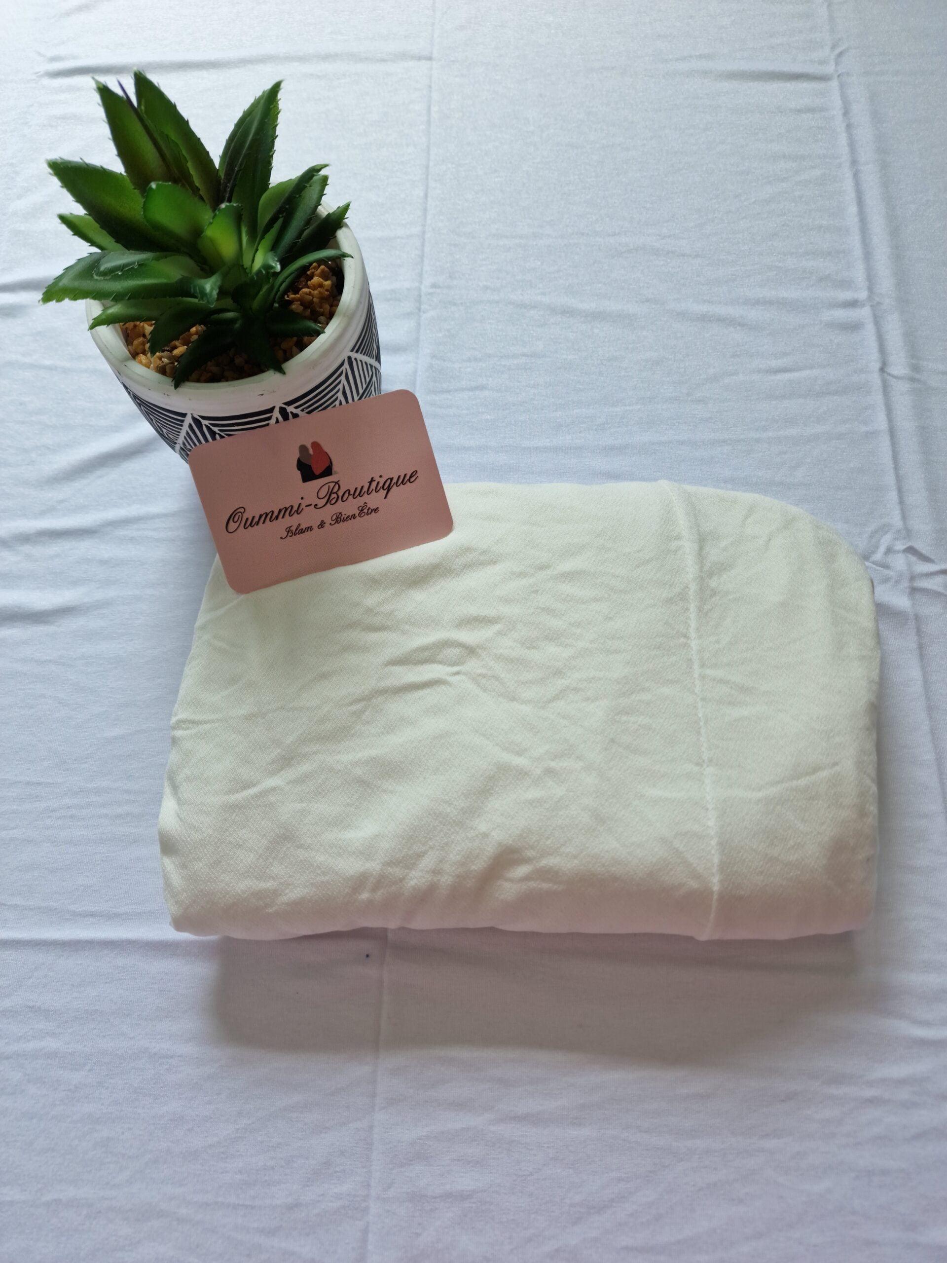 BOX Complete Hijab T Shirt image 3 scaled