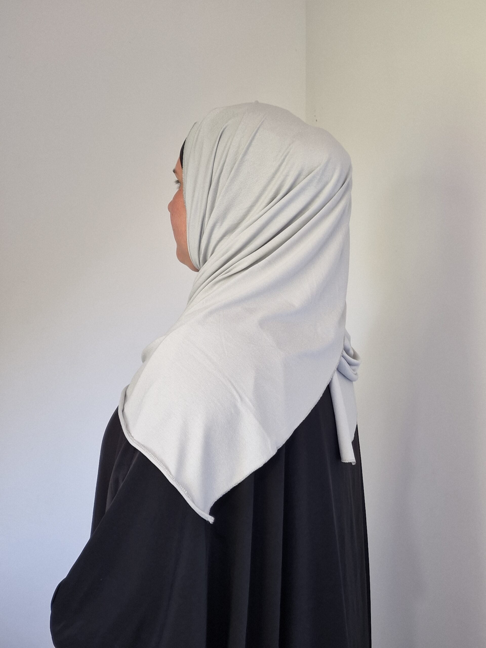 Hijab Jersey Premium Gris Perle image 3 scaled