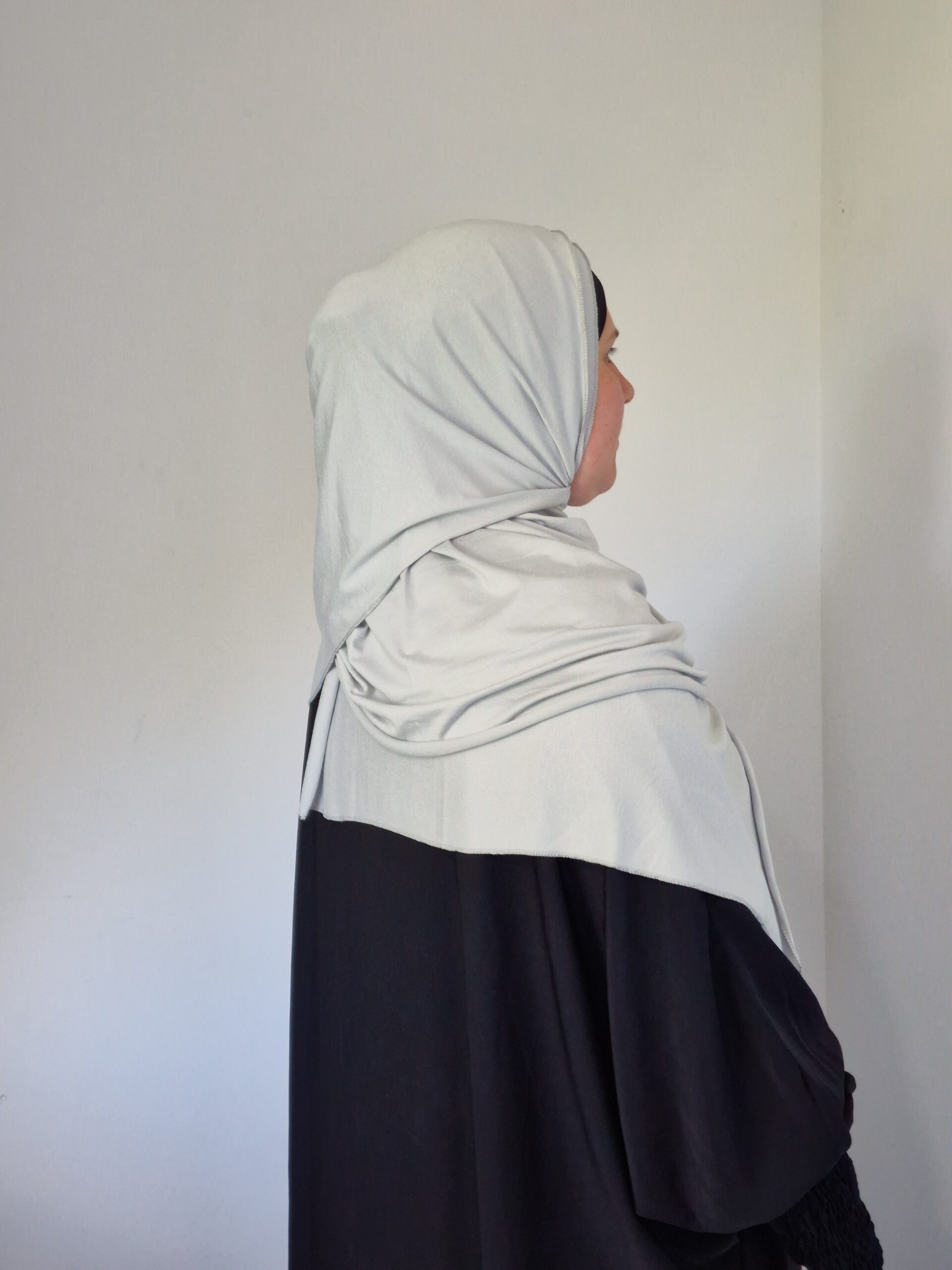 Hijab Jersey Premium Gris Perle image 4 scaled