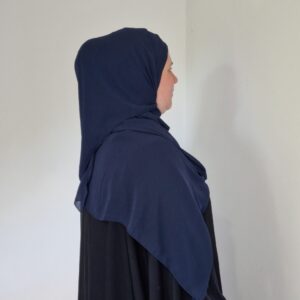 Hijab a Enfiler Bleu Marine image 4 scaled